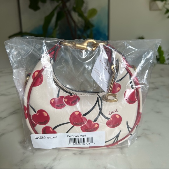 NWT Coach Jonie Bag With Cherry Print CAE83 Mini Round Crossbody Factory Wrapped - Picture 12 of 13